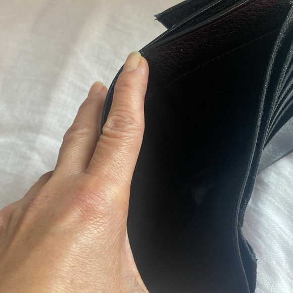 Gucci black compact 🌹leather wallet Great used Condition - Picture 12 of 12